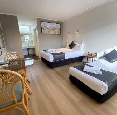 Cobb Inlander Motel