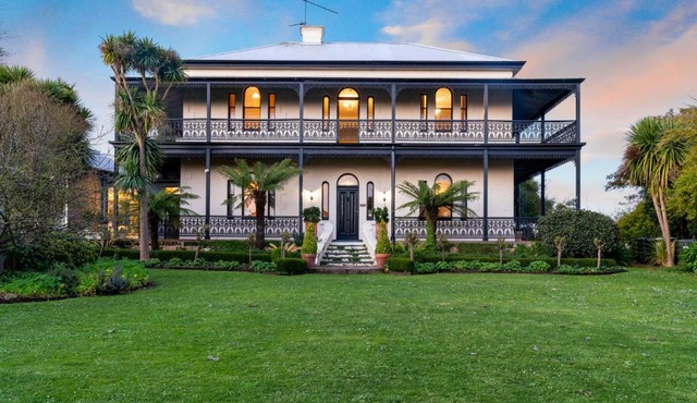 Colhurst House
