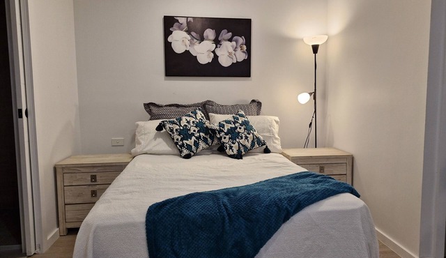 Comfortable Economical and Secure Getaway Apartment w/free parking and wifi