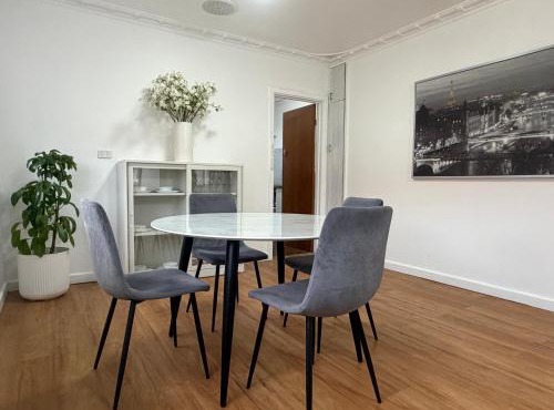 Como Beach Apartment 2