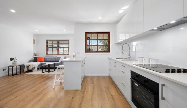 Contemporary Merewether Guesthouse