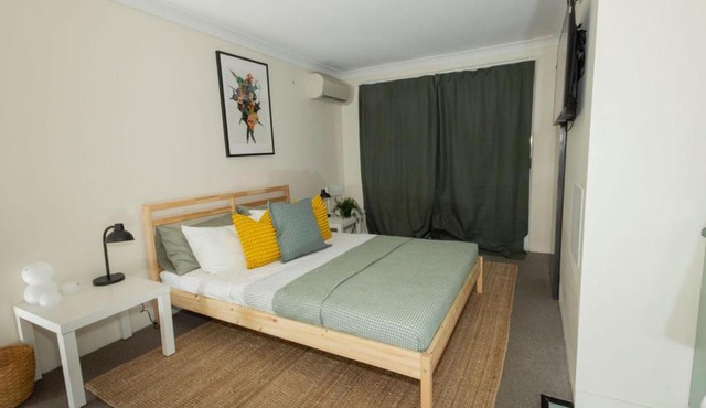 Cozy Self Contained Studio in Chermside in Brisbane