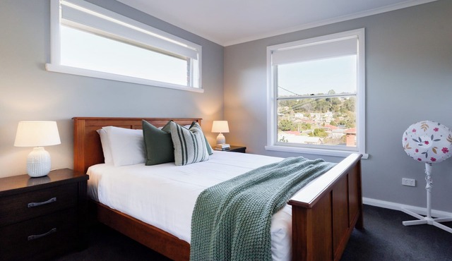 Cozy Tamar Valley Escape