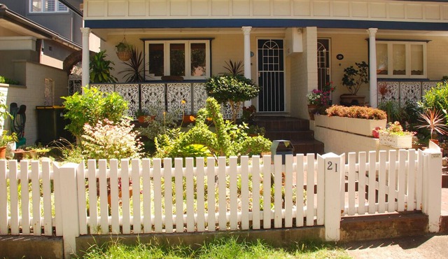 Delightful Bronte Beach Semi - 5 min walk to beach