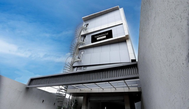 Deluxe Rauniyar City Centre Ratu Road