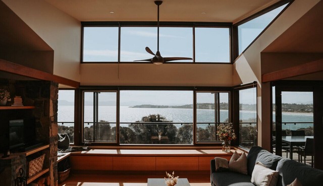 Eco Waterfront Seclusion - Carlton Bluff House