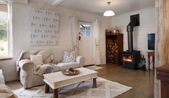 Edessa Lodge- tranquil bush retreat 5 mins from Daylesford