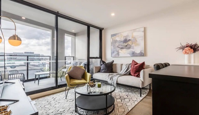 Elegant & Charming Apt in Vibrant Richmond