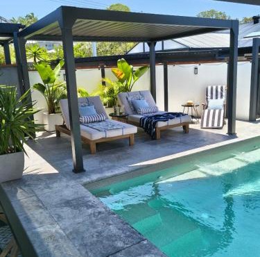 Ellie's Grand Escape - Sleeps 10 Pool Spa Amazing!