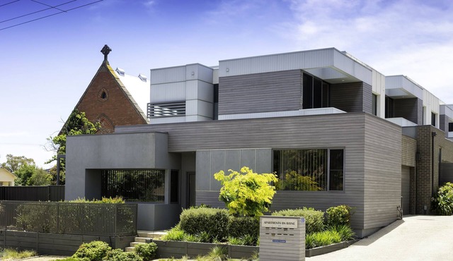 Executive Style, Family/Pet Friendly close to CBD