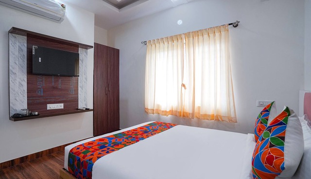 Fabhotel Hsr Gateway
