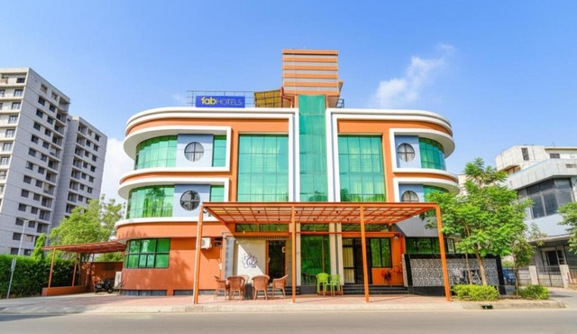 Fabhotel Siddharth Corporate