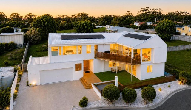 Firestone - Luxury Coastal Escape - Ocean Views