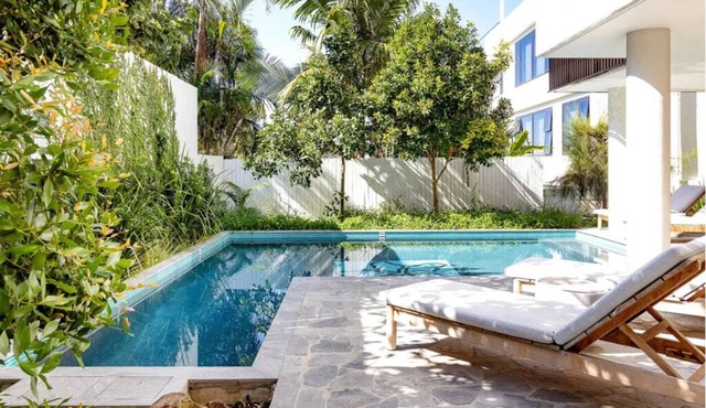 First Bay Coolum - 3BR Beach Front Luxury Apartment