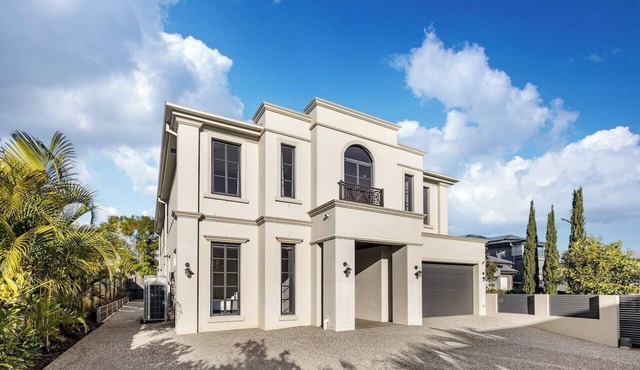 French Royal Experience 5B3B Grand House 3Parking