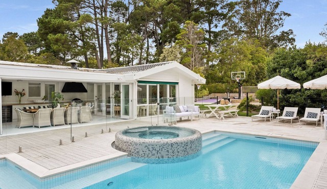 Grand Design - Pool, Spa, Playground