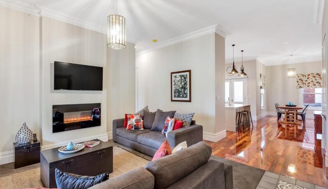 Grandview Accommodation - The Flaxley Apartments