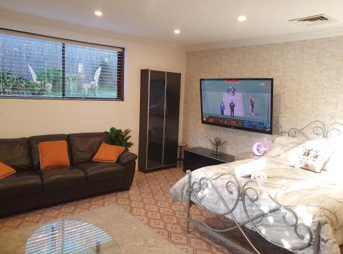 Grandview Melbourne Executive 2BR Apartment