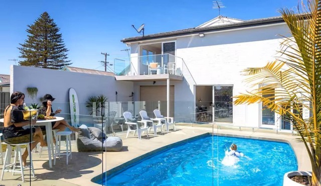 Harrington Escape, 63 Beach street