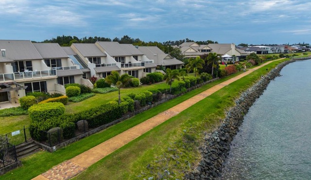 Harrington River Lodge