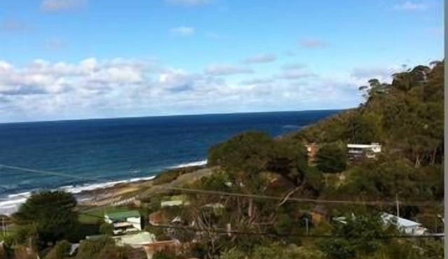 HARRY - relaxing beachside stay with great view