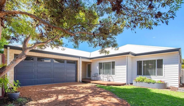 Hideaway on High- 10 minute walk to town
