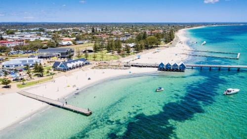 Hideaway on Peel