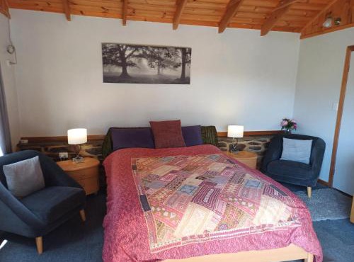 HighRoost Bed & Breakfast accomodation - rural escape
