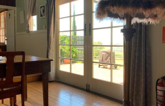 Hillview Cottages