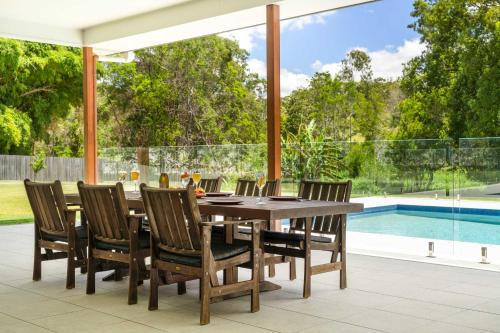 Hinterland Haven - Pool & Lush Surrounds