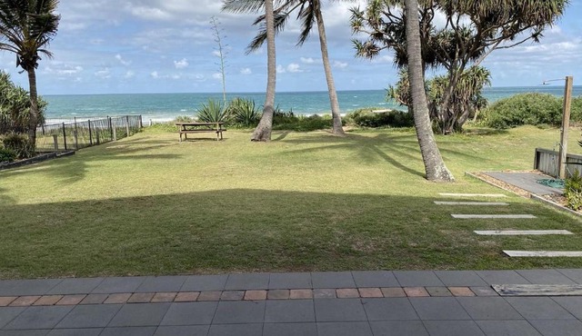 Horizons Unit 2 Beachfront Unit