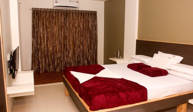 Hotel Anugraha Deluxe