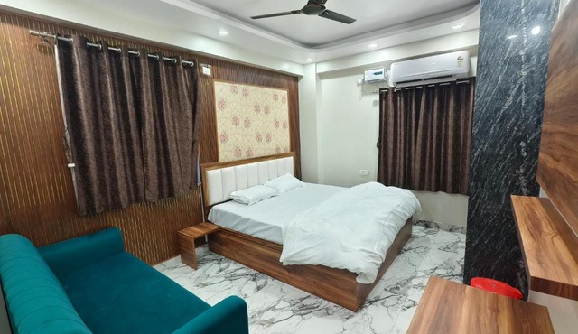 Hotel Blue Neck