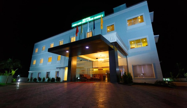 Hotel Gopalapuram International