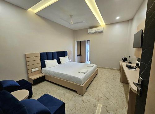 Hotel Rishiraj