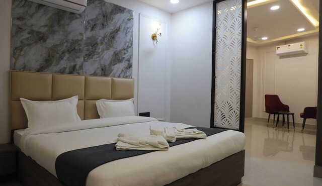 Hotel The 9s