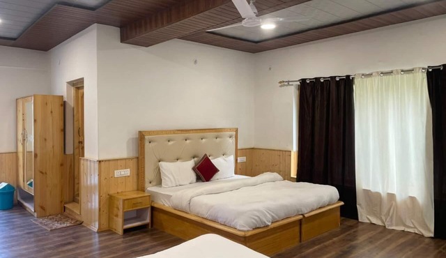 Hunder Residency