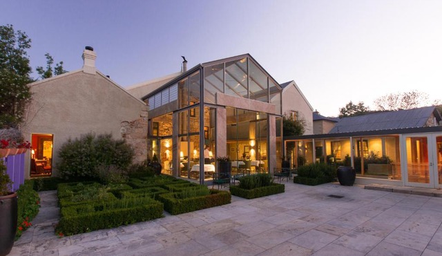 Islington Hotel