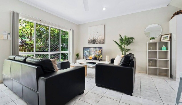 Just a short stroll to beautiful Yorkeys Knob beach