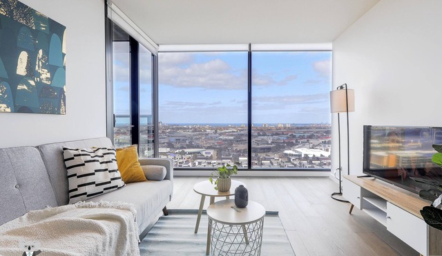KOZYGURU Docklands Cozy Water View 1BED