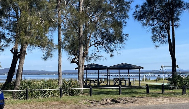 Lakefront Oasis Old World Charm Glorious Sunsets from the Porch Pets Welcome
