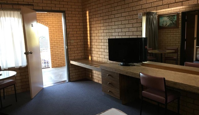 Lakeview Motel