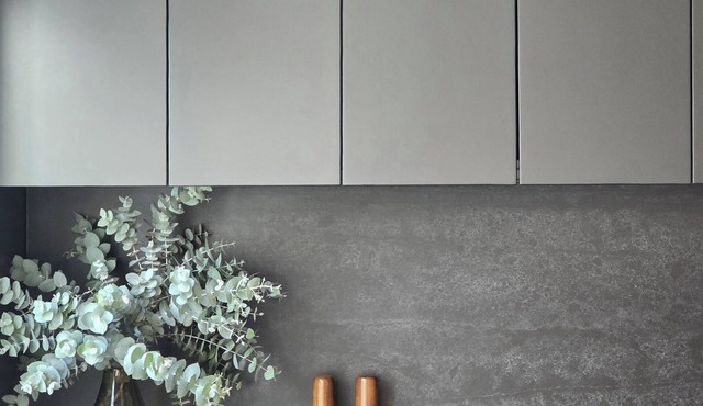Laneway 98 - Designer Luxe Cottage on City Fringe