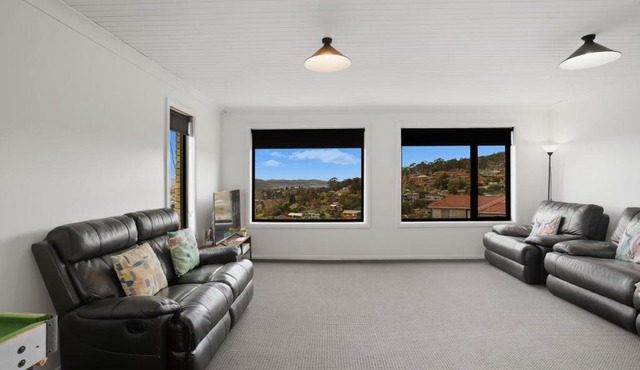 Large House, Centrally Located With Amazing Views