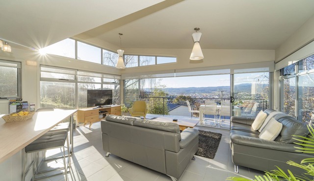 Launceston Views Townhouse #2