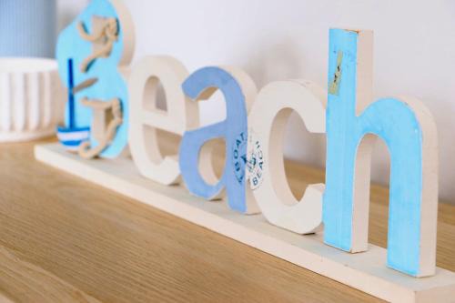 Leo's Beach Haven