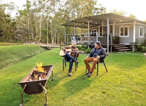 Leo's Beach Hideaway - Stylish Tiny Home