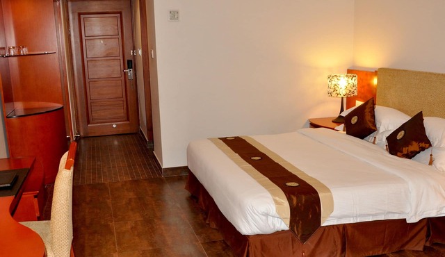 Long Beach Hotel