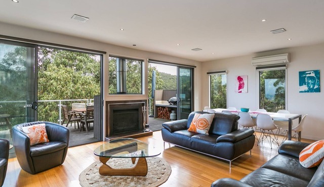 Lorne Luxury Escape – Peaceful, Family-Friendly with Ocean & Forest Views