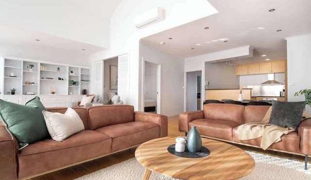 Luxury Waterfront Stay!